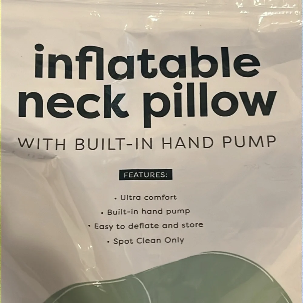NWT Inflatable Neck Pillow With Built In Hand Pump, Green